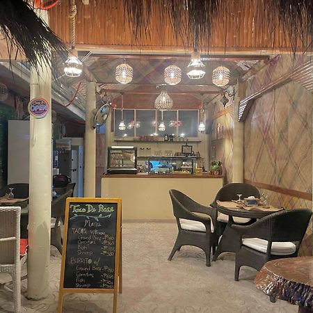 Panagsama Holiday Cottage Moalboal Bagian luar foto
