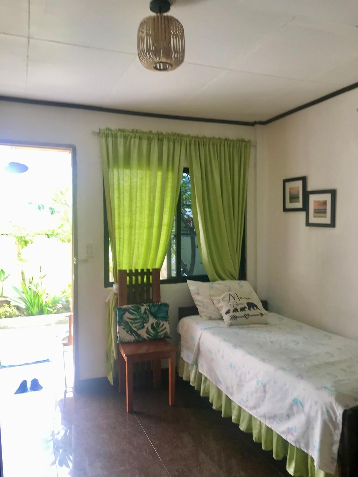 Panagsama Holiday Cottage Moalboal Bagian luar foto