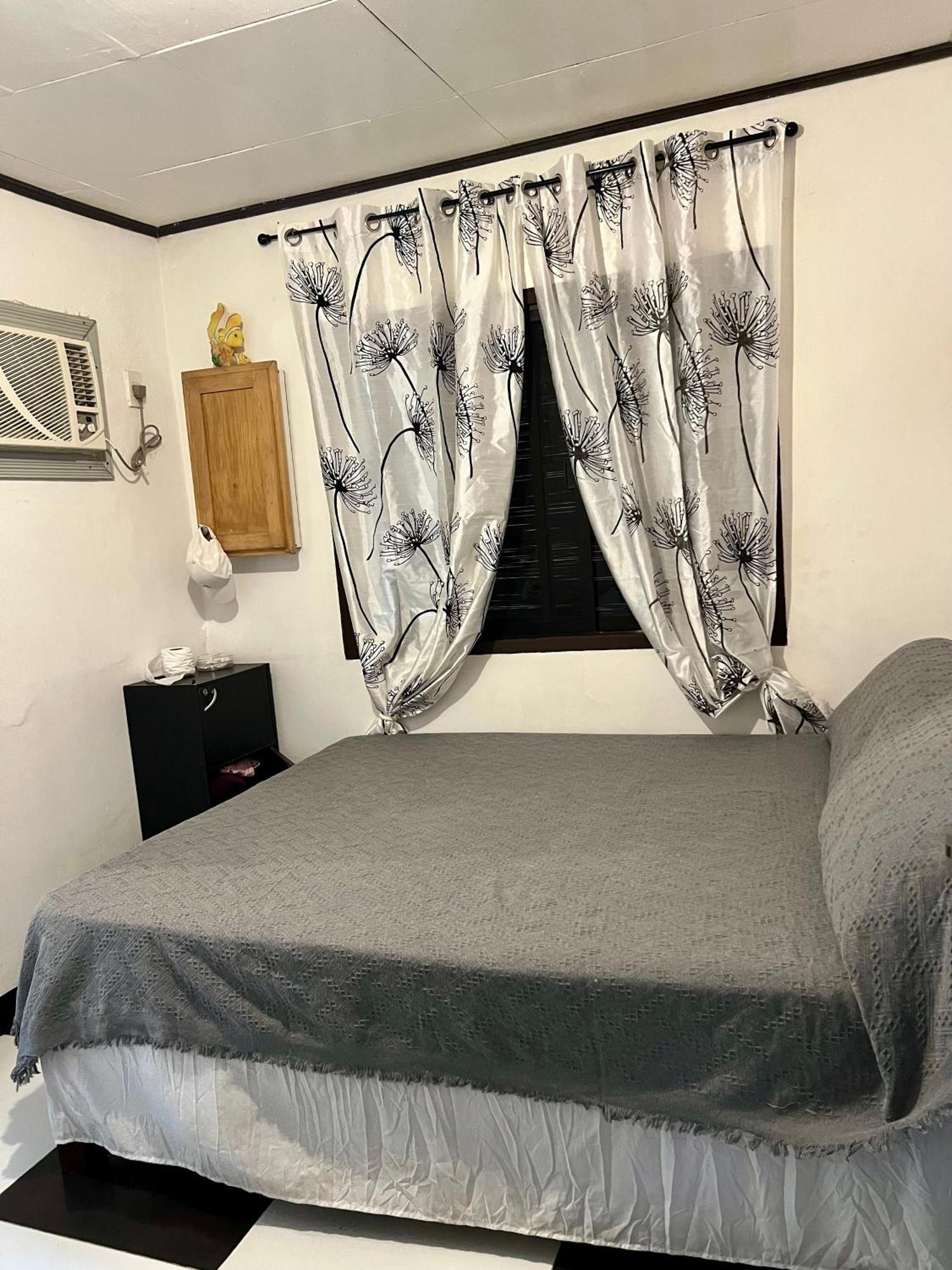Panagsama Holiday Cottage Moalboal Bagian luar foto