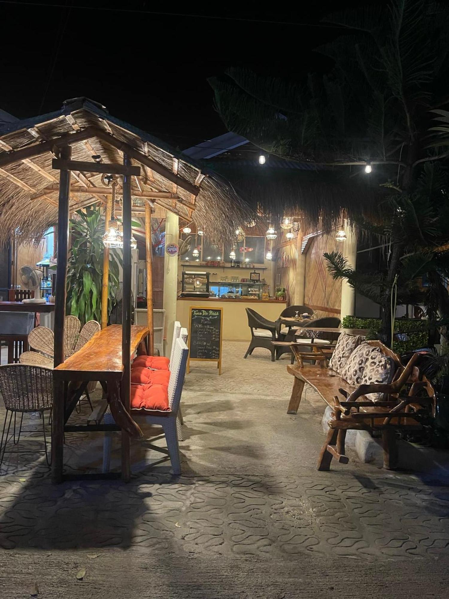 Panagsama Holiday Cottage Moalboal Bagian luar foto